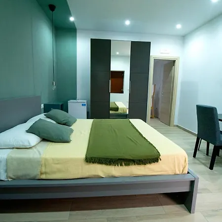 Domus Lui 3*