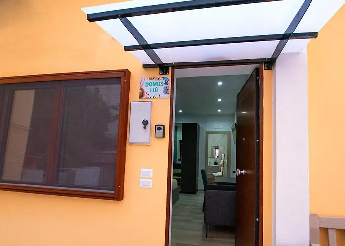 Domus Lui Πανσιόν Φόρμια